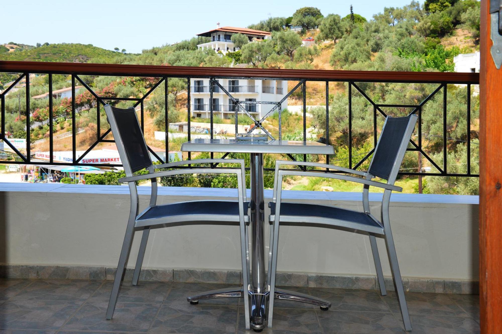 Hotel Marina Kolios Bagian luar foto